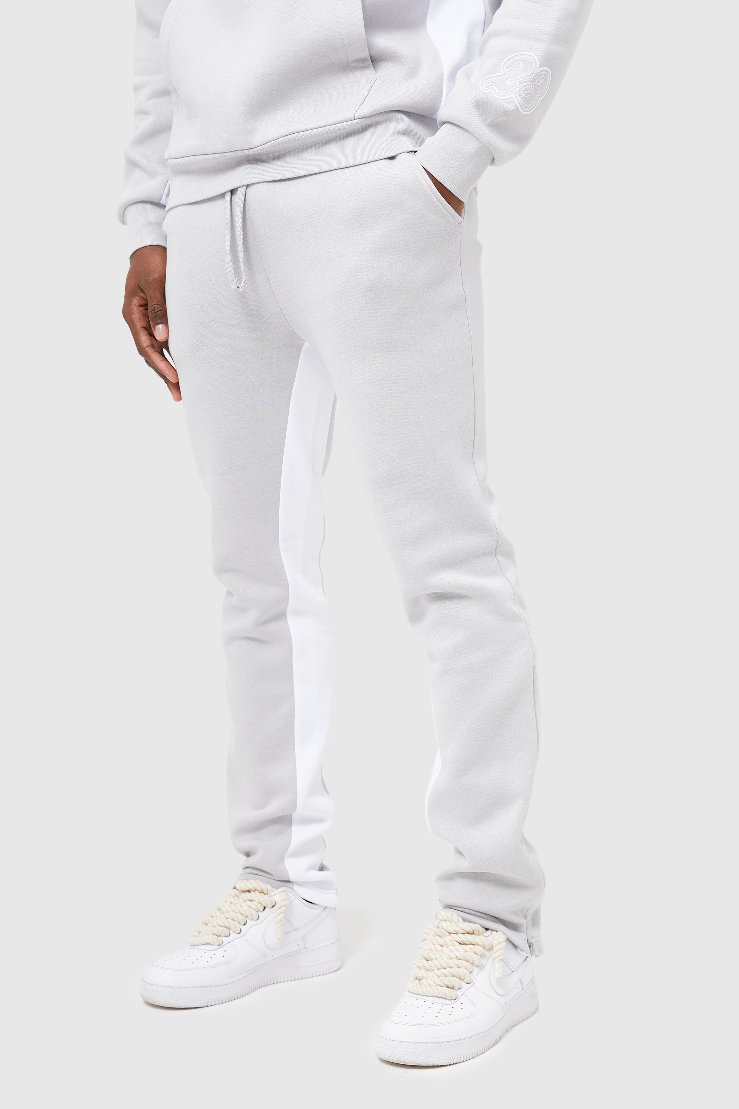 FLARED TONAL PAINT JOGGER - GREY